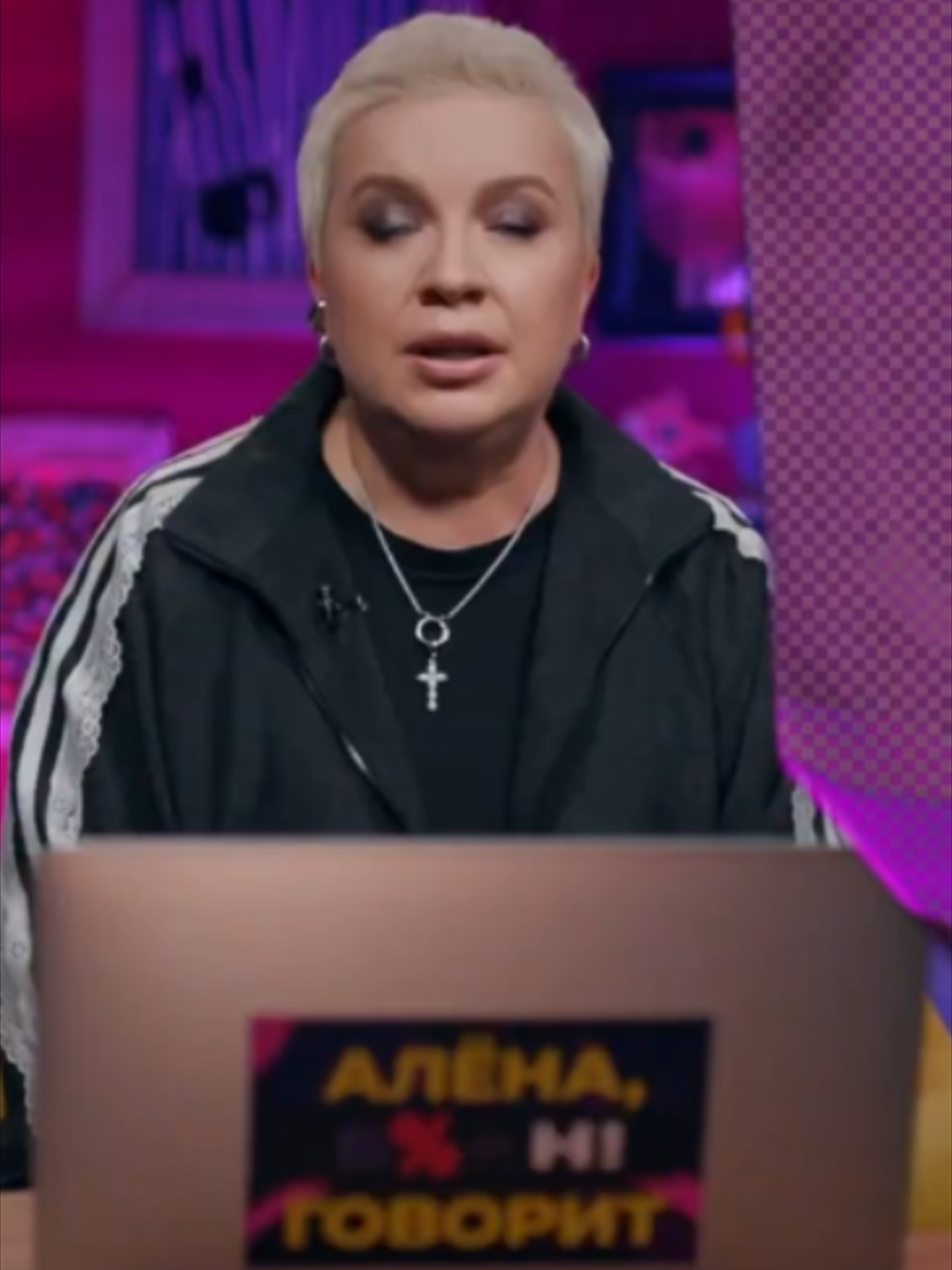 @Rus Showbiz