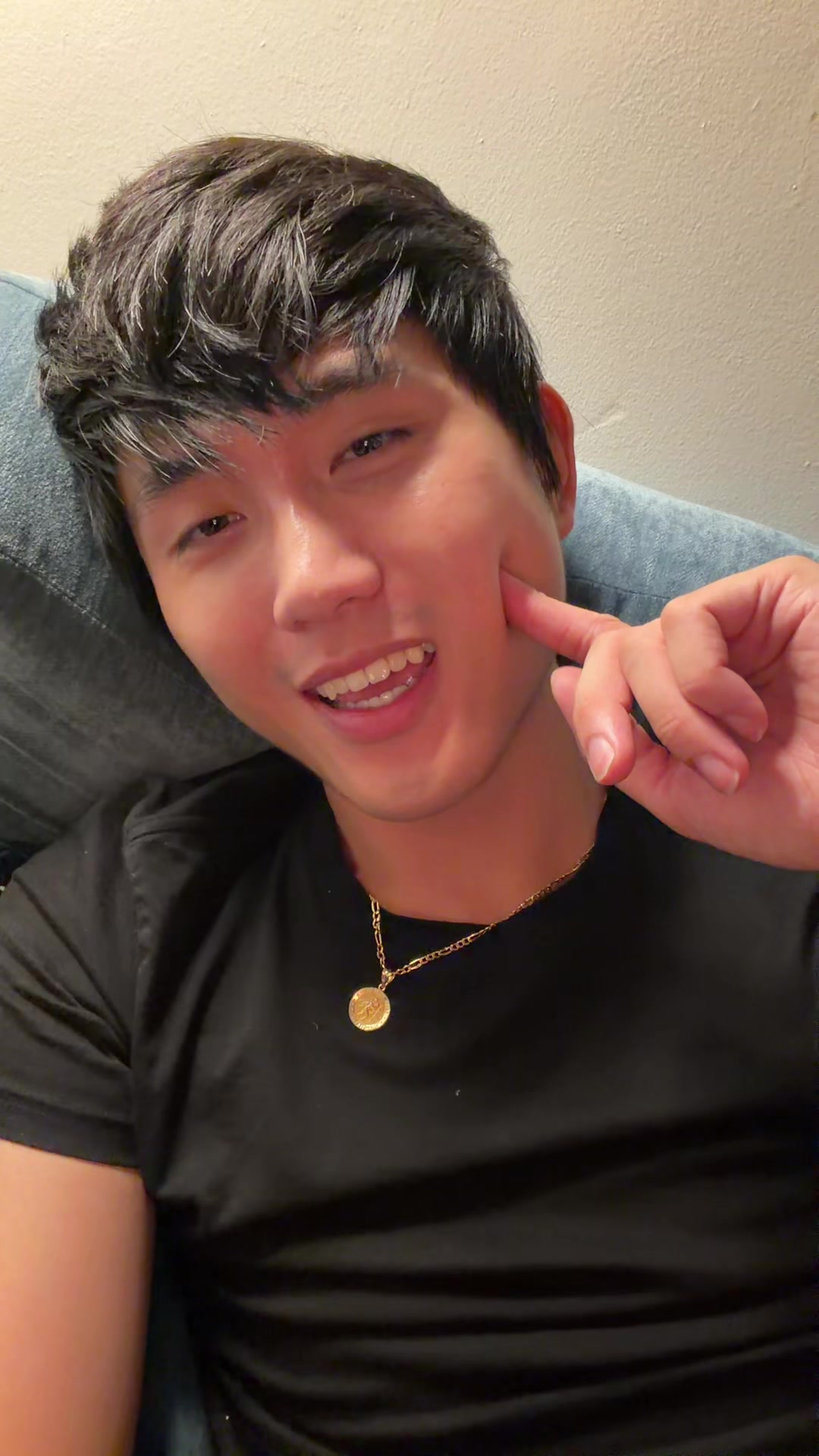 @Charles Hsu Spam Account
