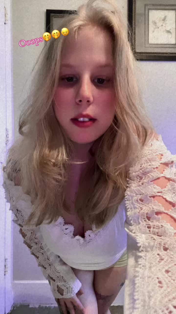 @BunnyyXoo🤍💋🐇