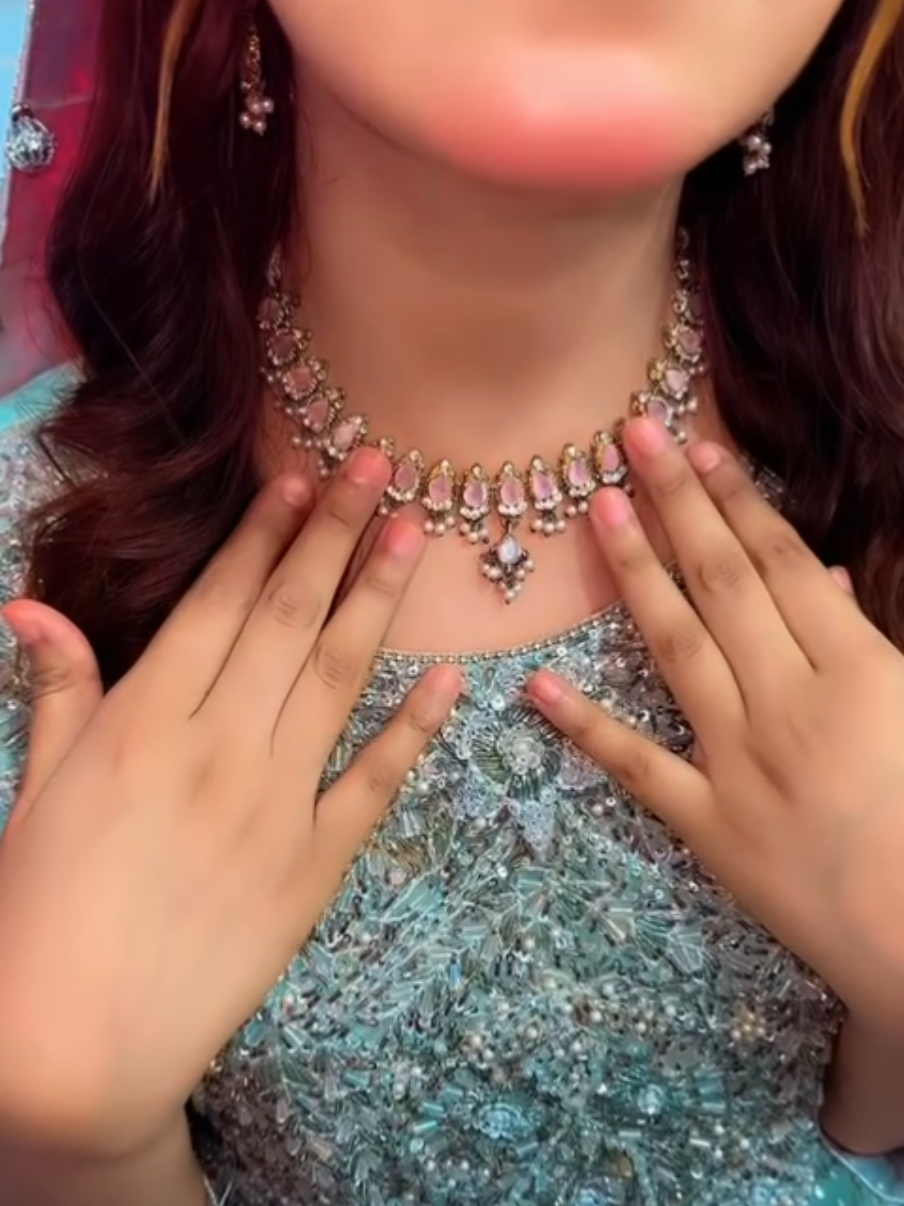 @Farheen Amir (inshasalon)