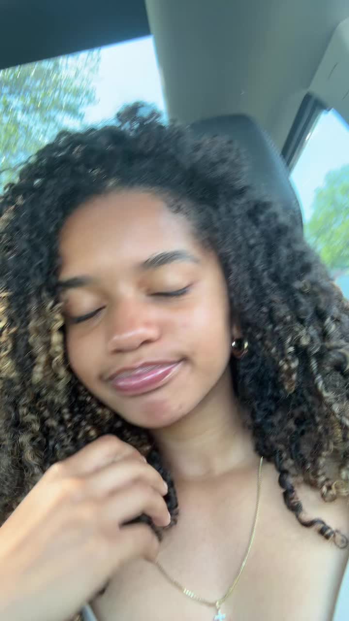 @Yanii