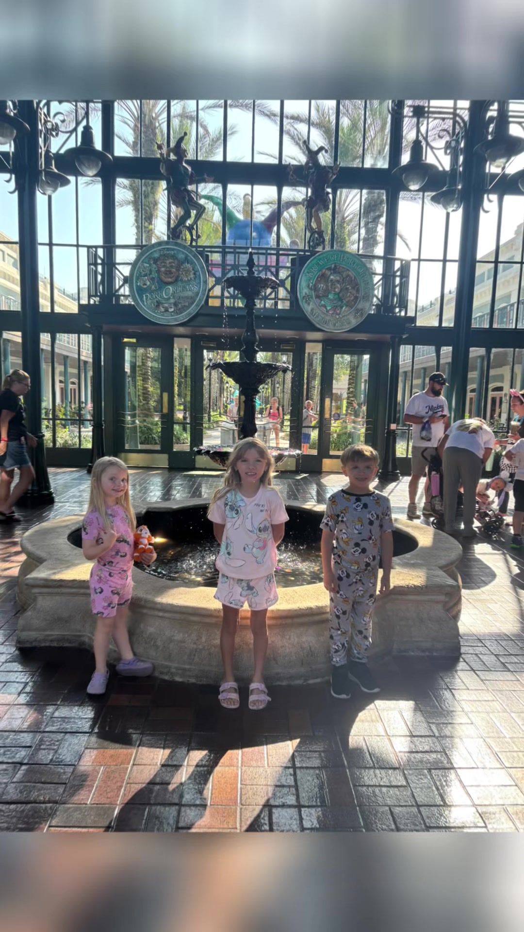 @Lauren|SAHM|Travel Agent