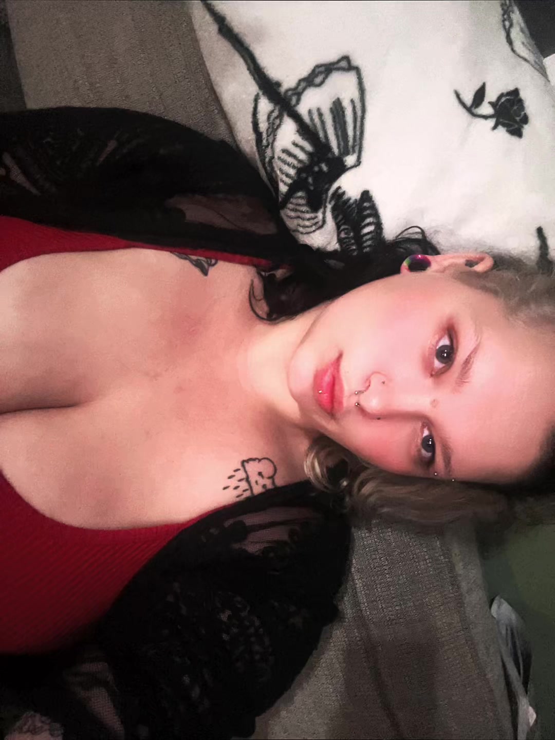 @Liv