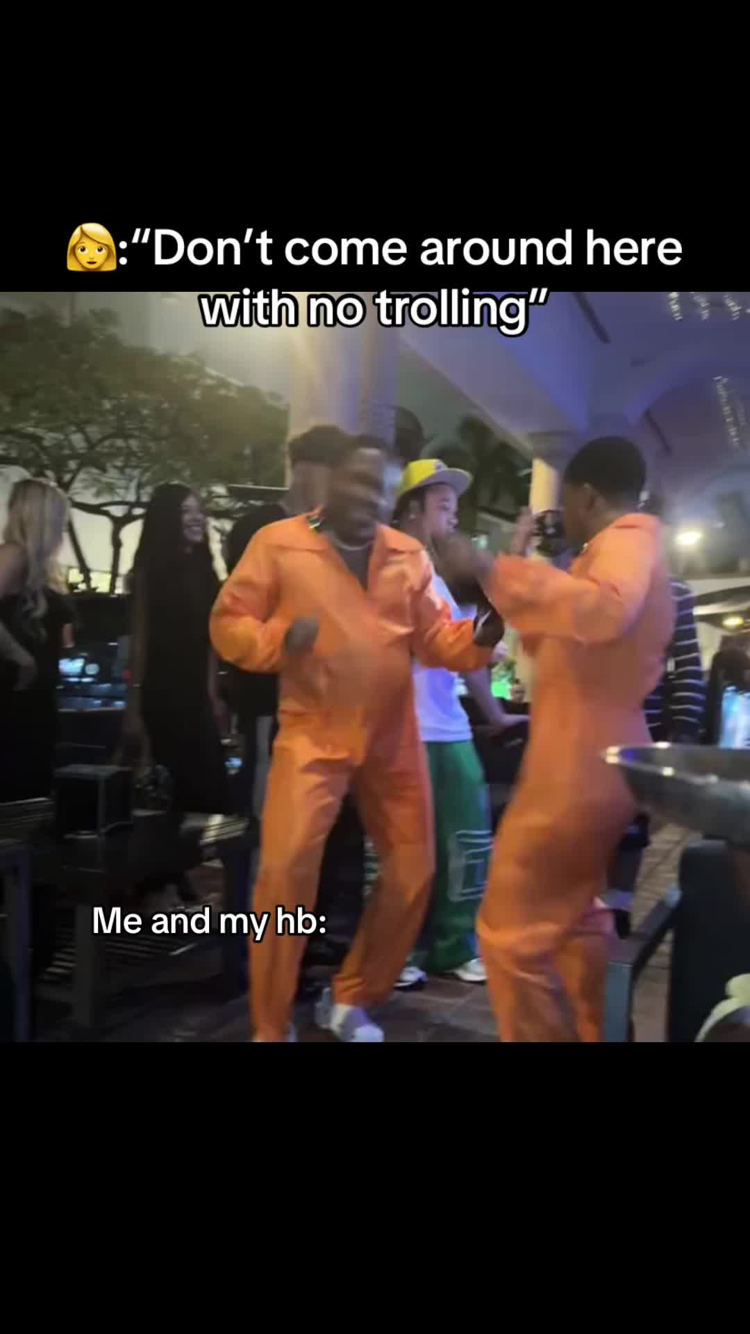 @￶