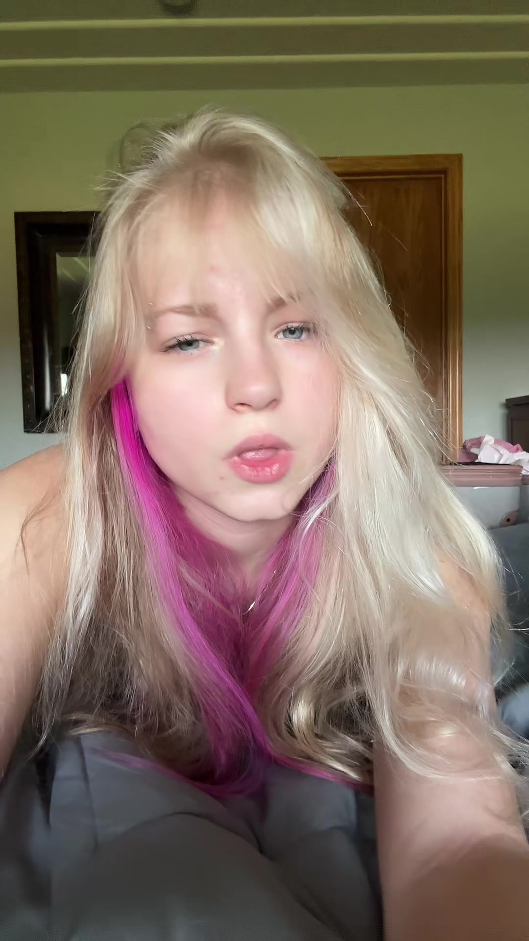 @𝓈𝒾ℯ𝓃𝓃𝒶𝒶 ✝️