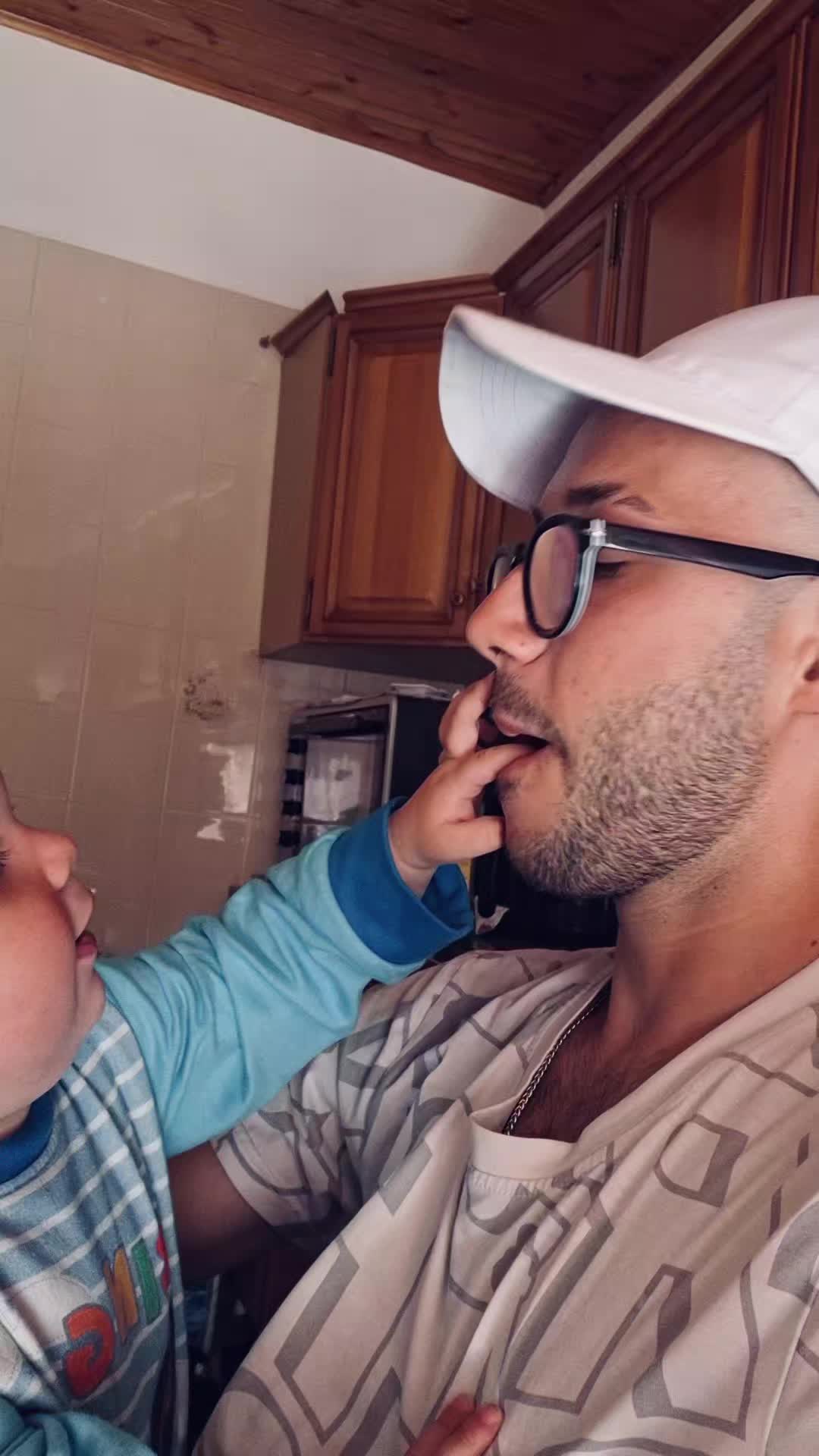 @Sas&agrave;💥