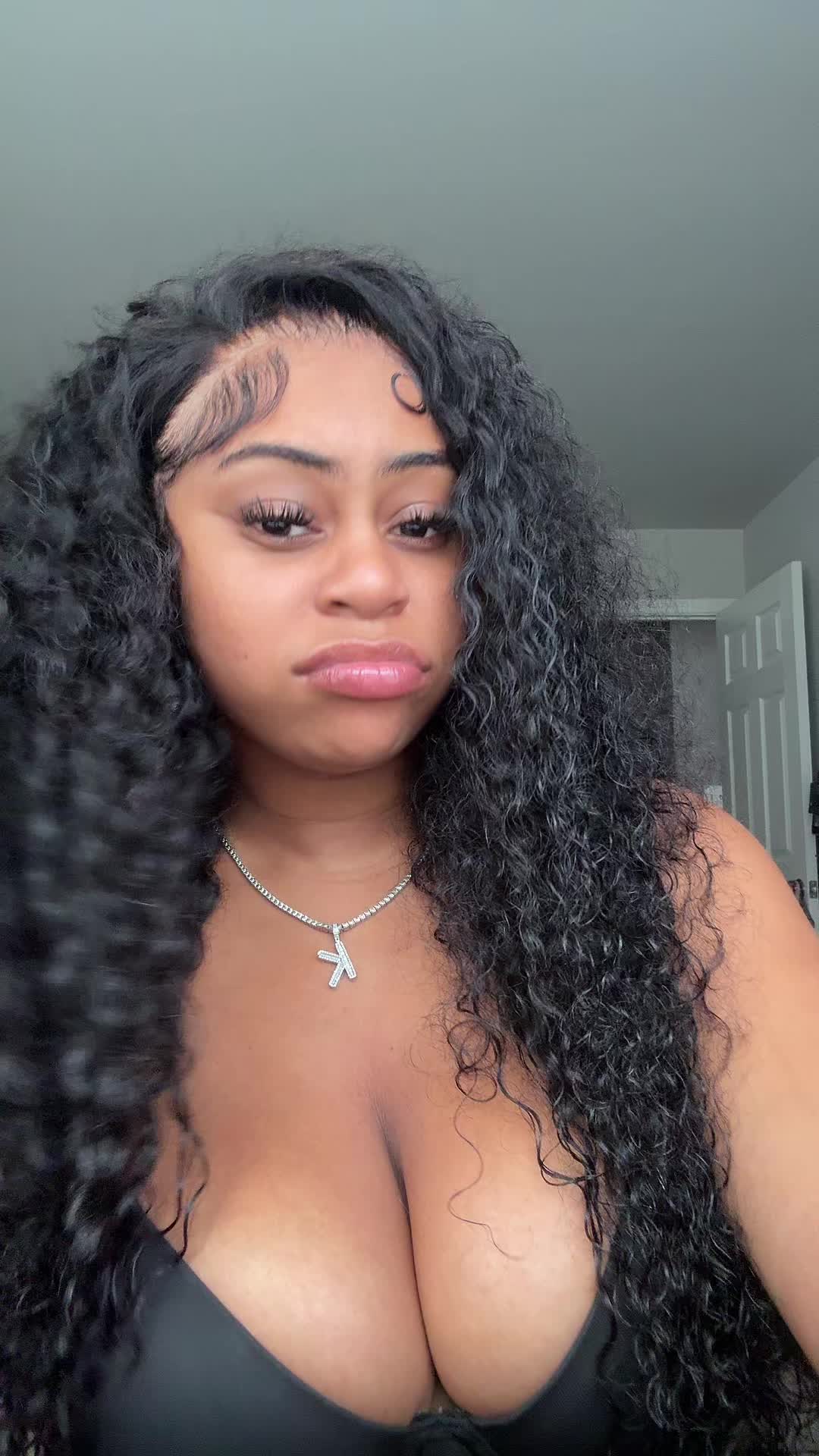 @Kaylalebomb ✨