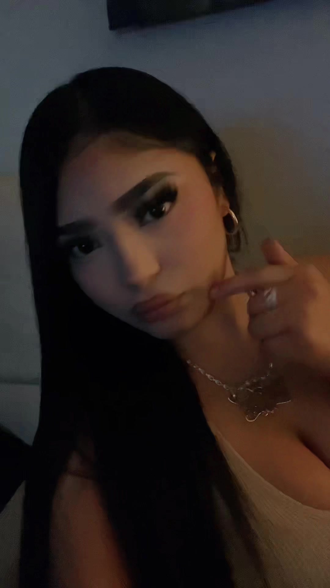 @𝒞