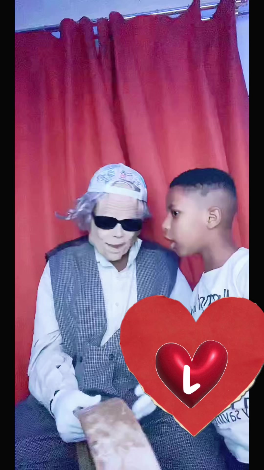 @مهرج كركور العجوز