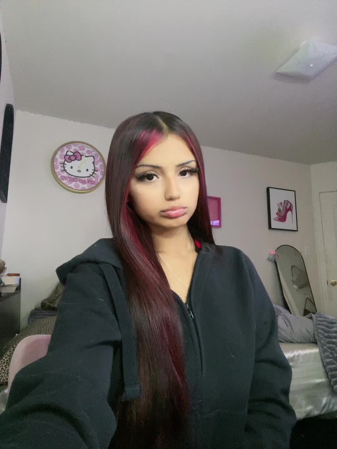 @𝐌ꨄ