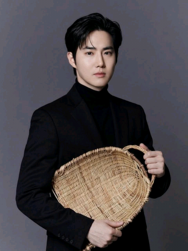 @๐๐จ๐จ๐ง-์๊ฒฝ