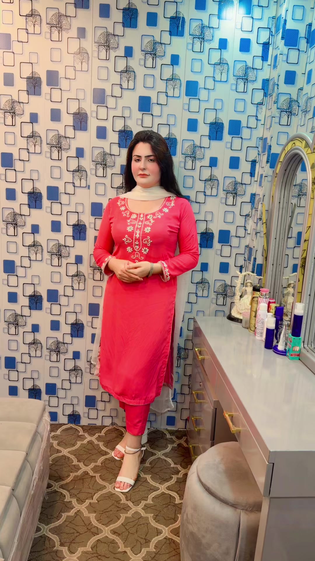 @Riya Khan34