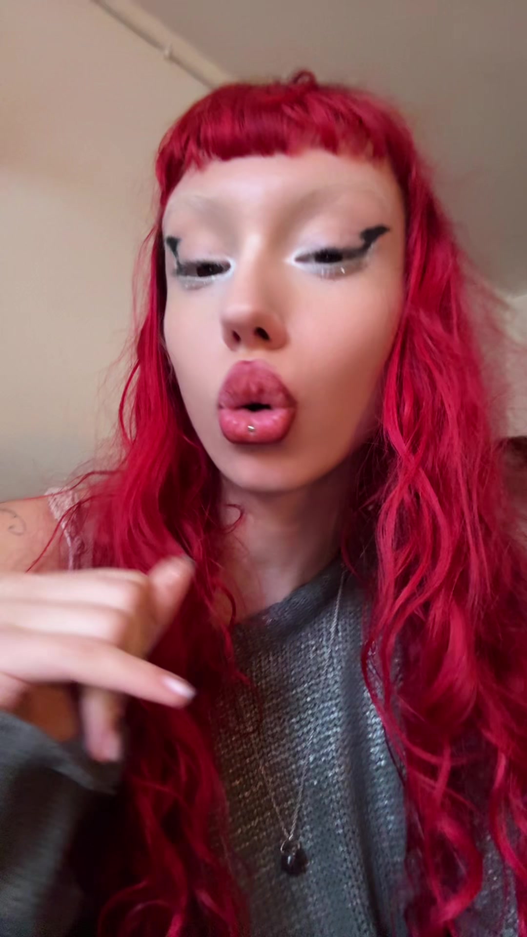 @lea_toute_rouge