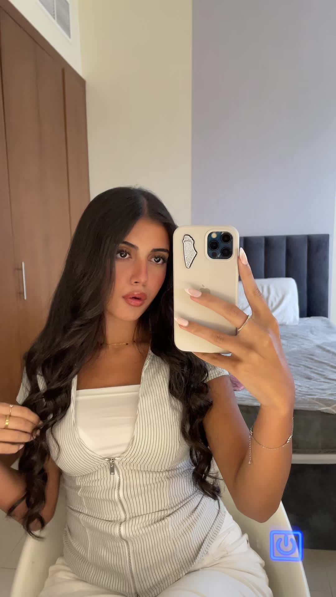 @𝓡🤍