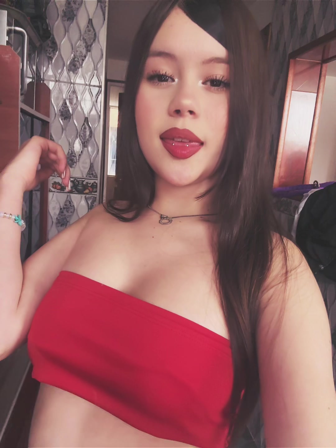 @𝑬𝒎𝒊𝒊𝒍𝒚.
