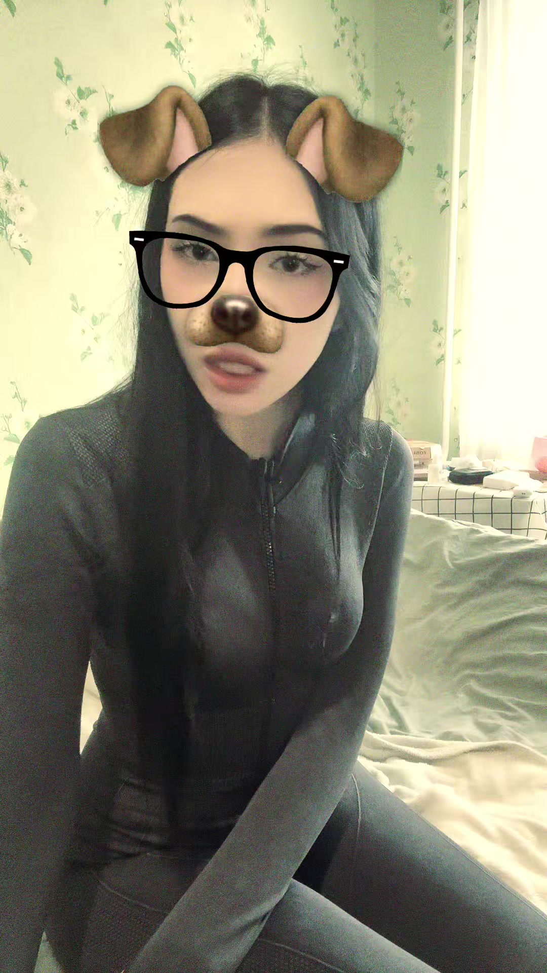 @rei)