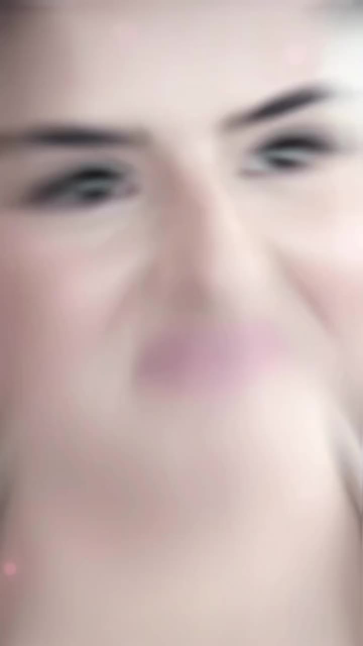 @๐ฉ๐๐ โ๐๐๐ข๐๐ฑ๐ช