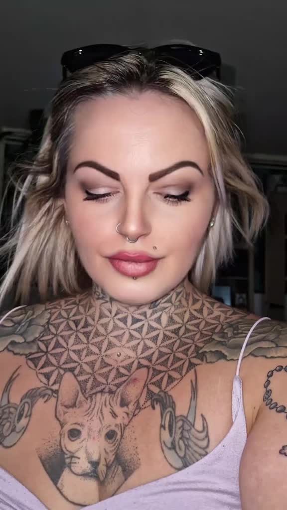 @ᗷᗩᖇᗷIᕮ 👑