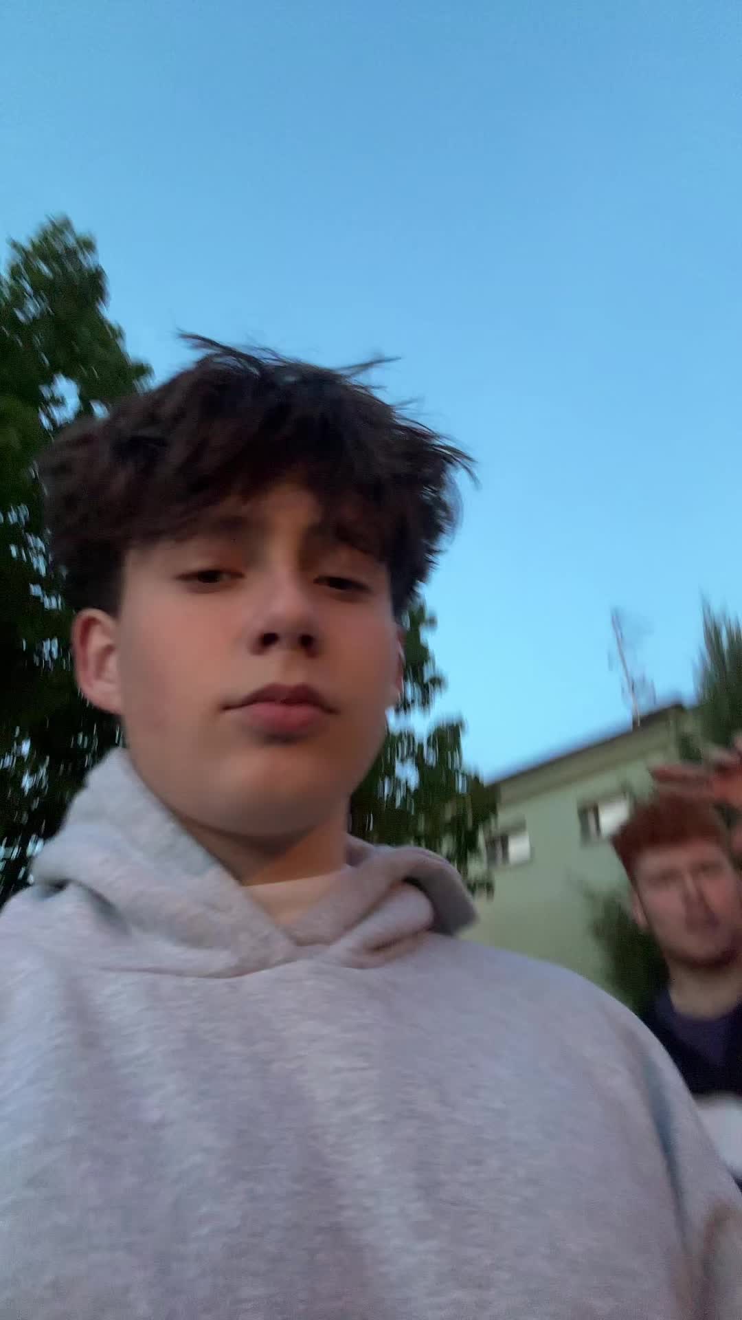 @cyrylo_