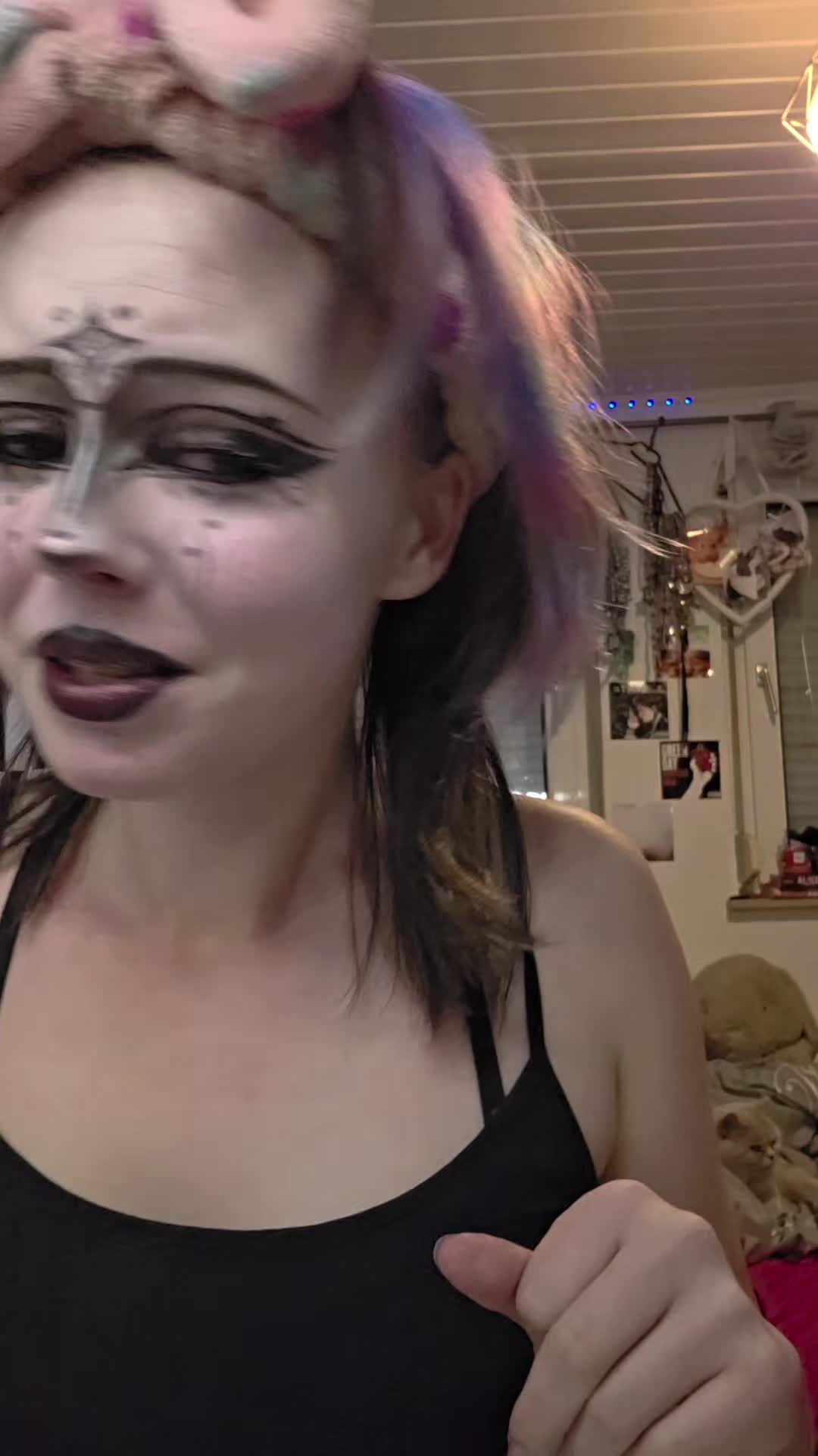 @🐇Emma🦑