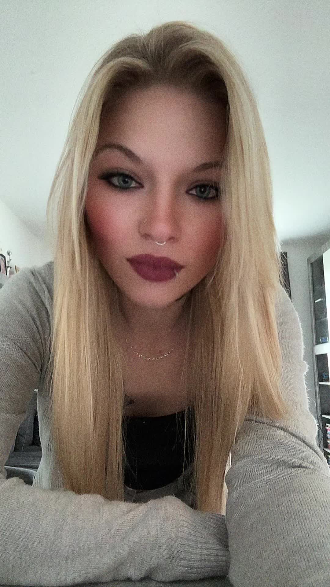 @Franzii