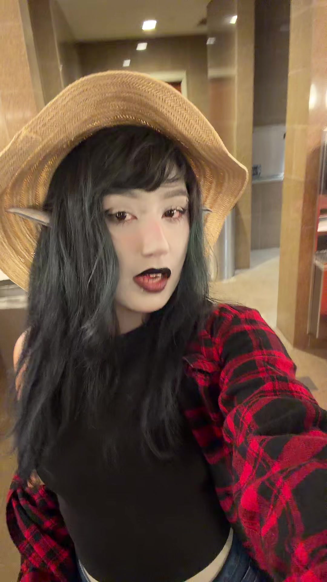 @Kiara