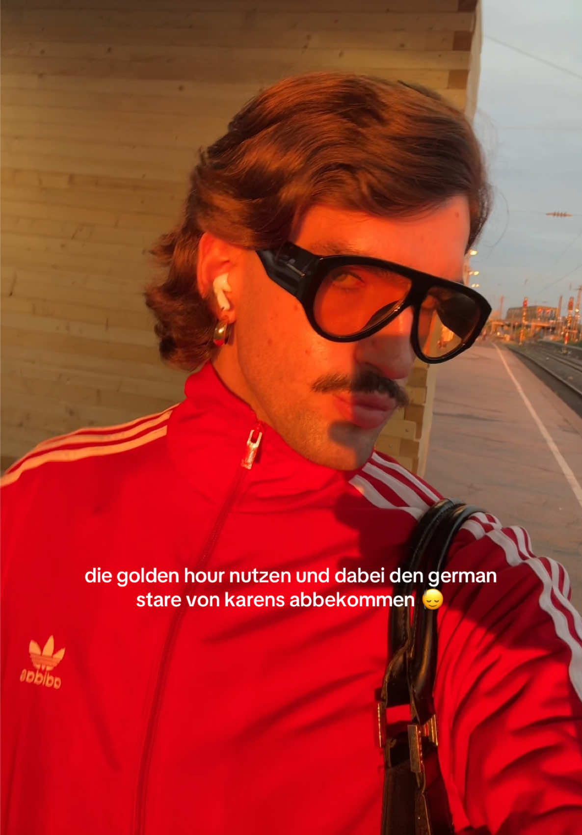 @lukas