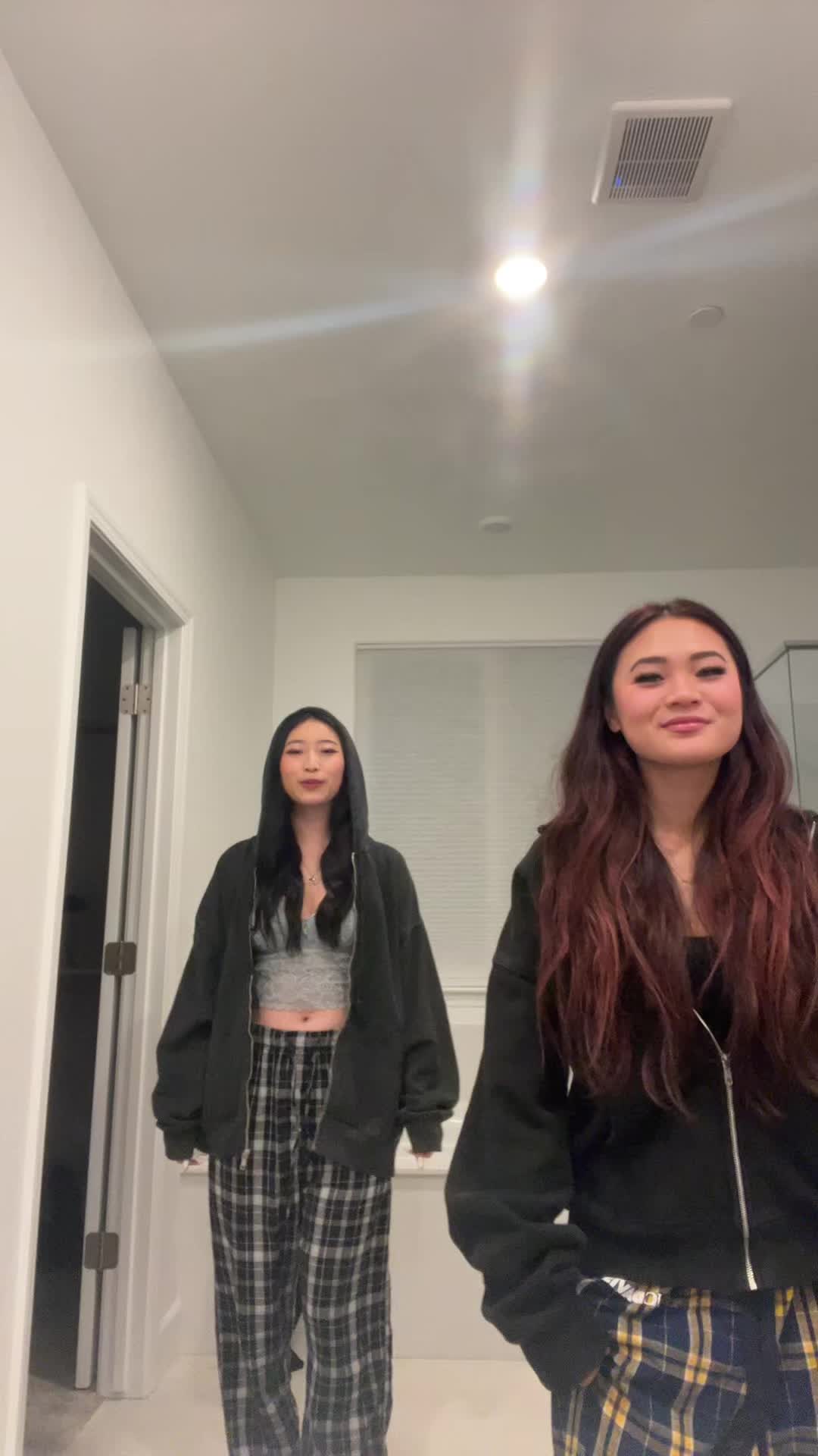 @elena