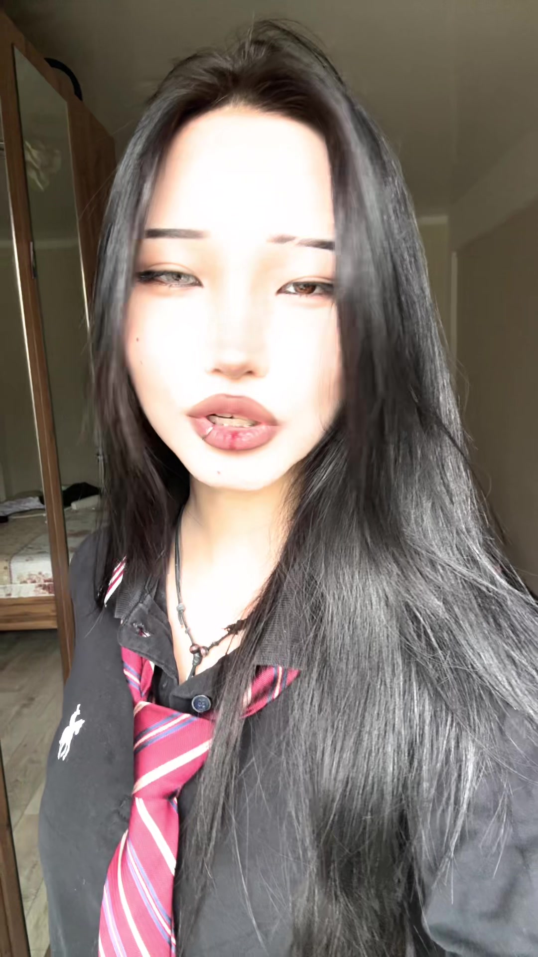 @Мия
