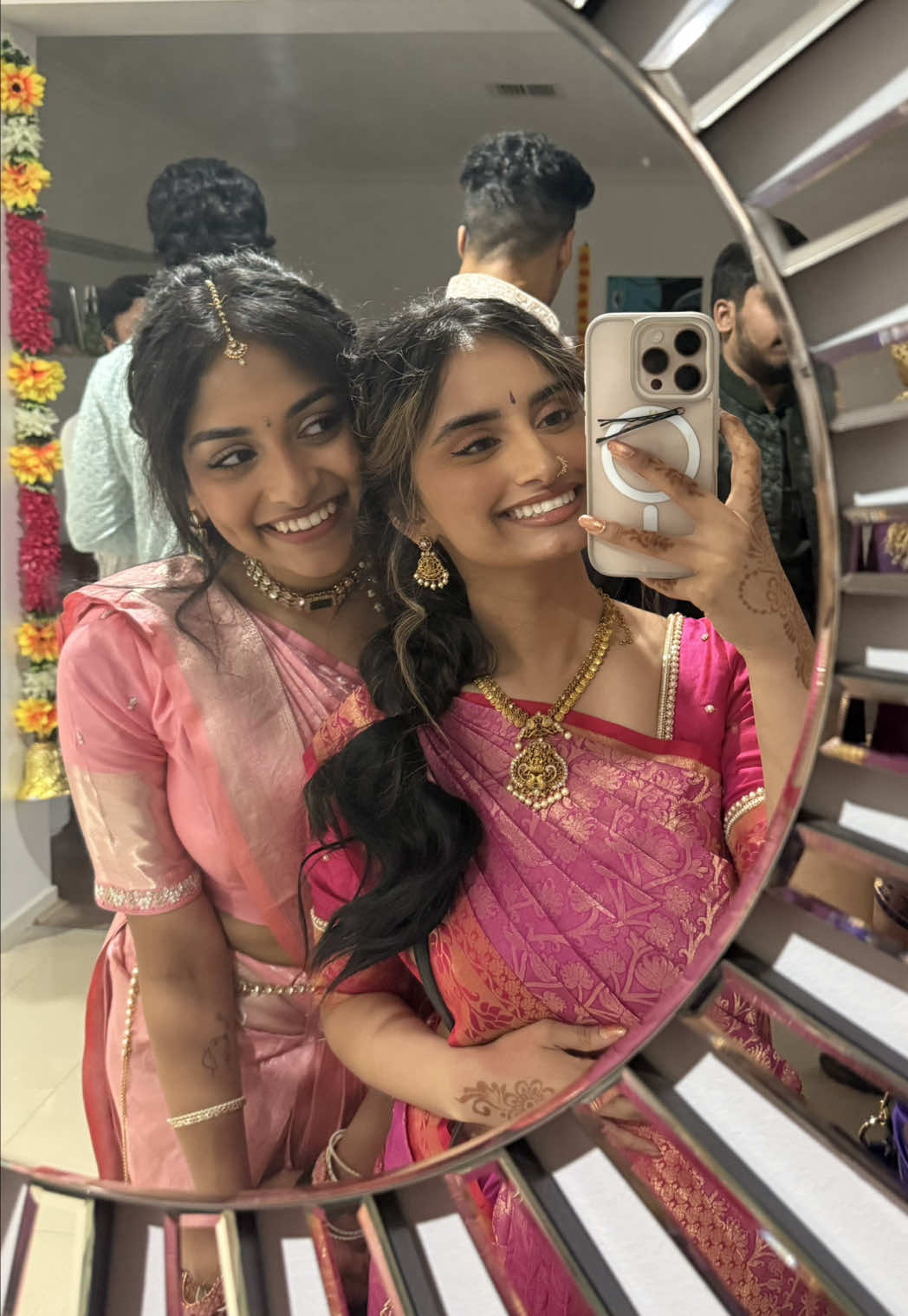@Nia