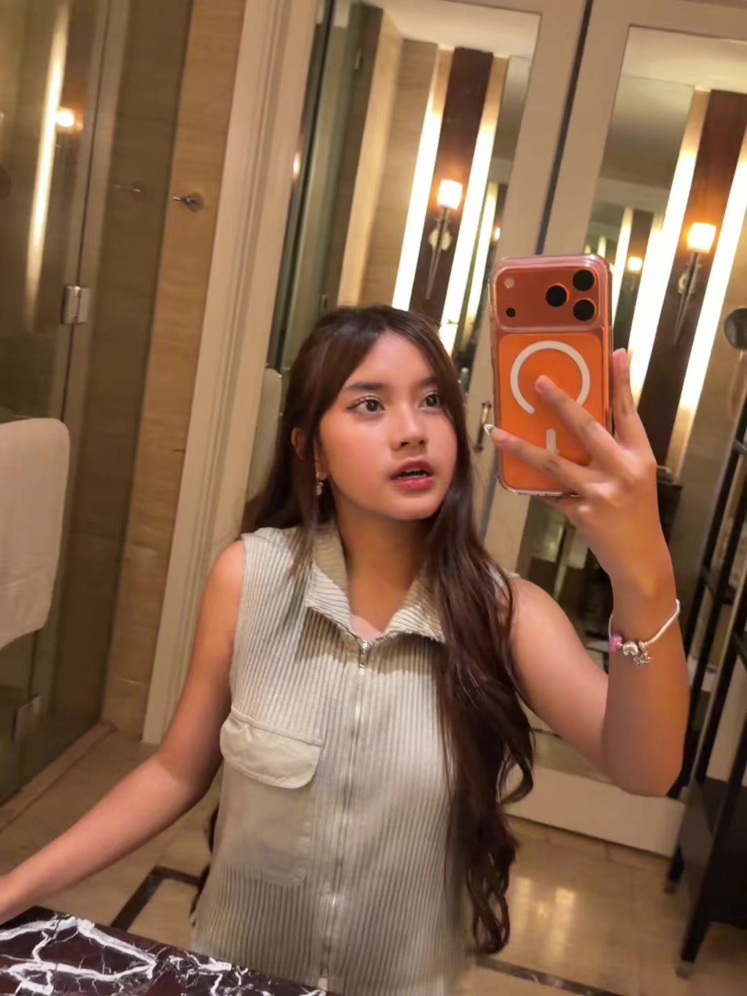 @rara sedang mewing