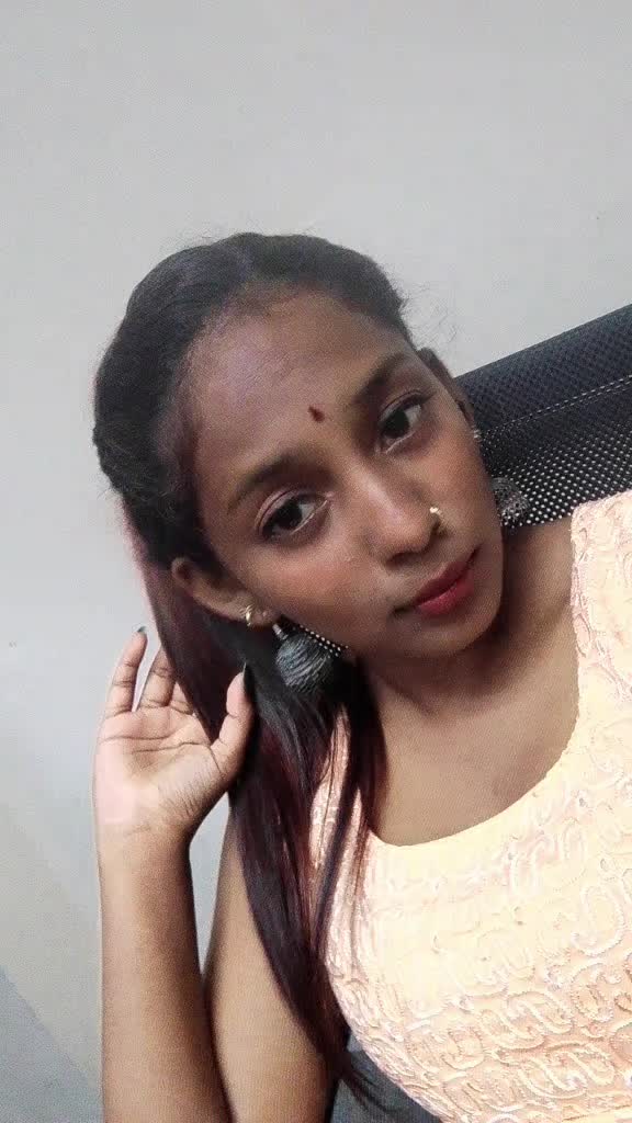 @Aishu💛🥂.