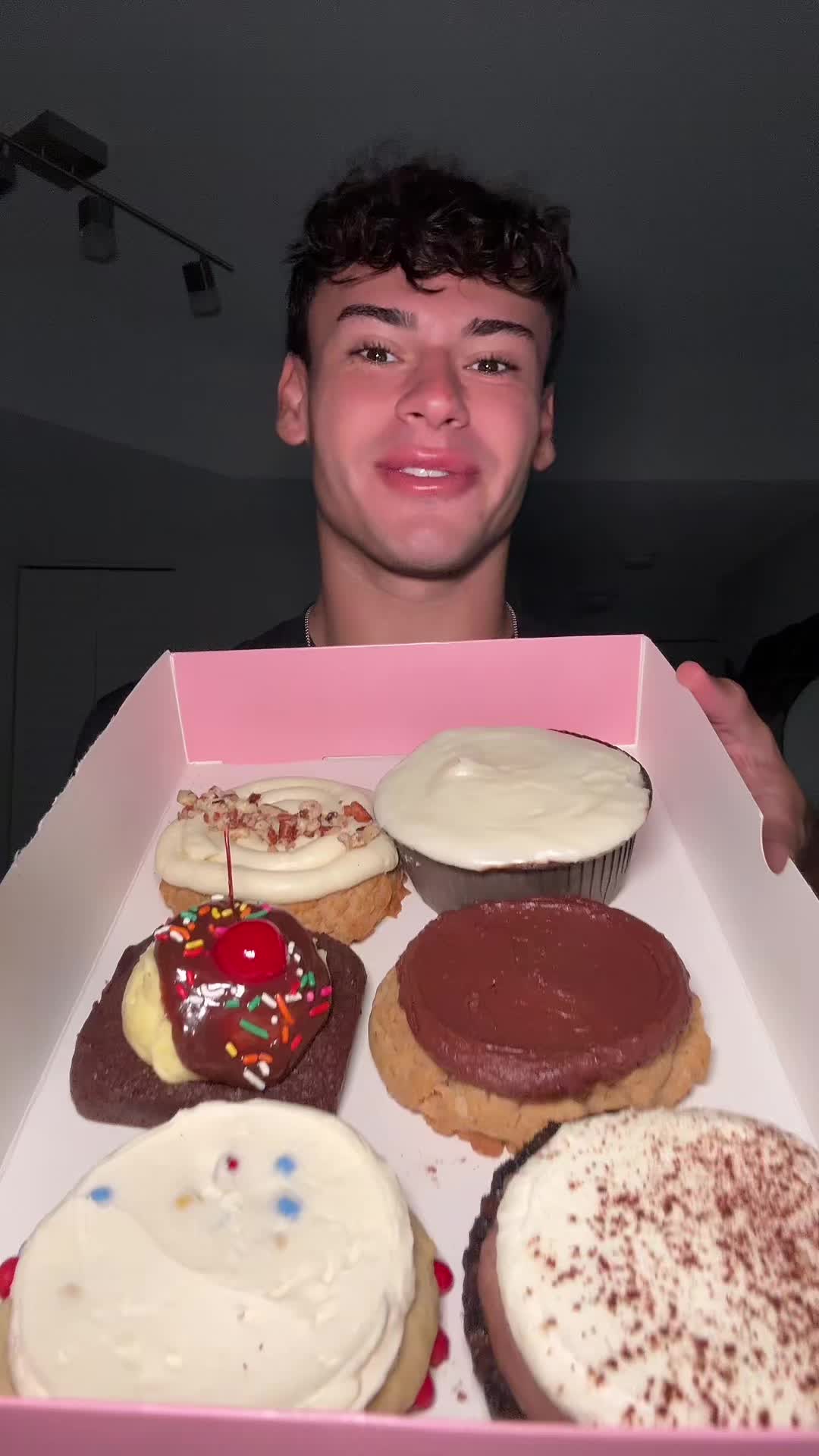 @dylaneatss_
