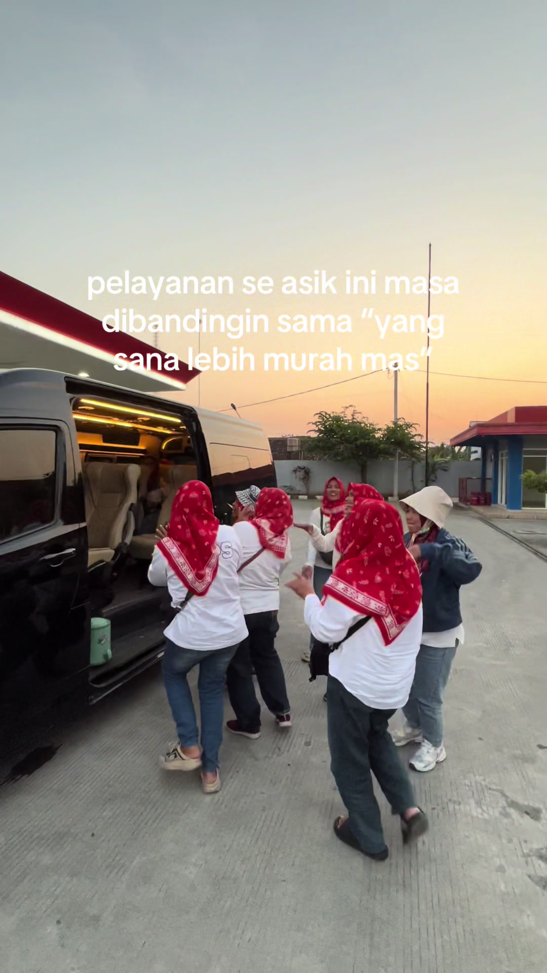 @SEWA HIACE SOLO RAYA