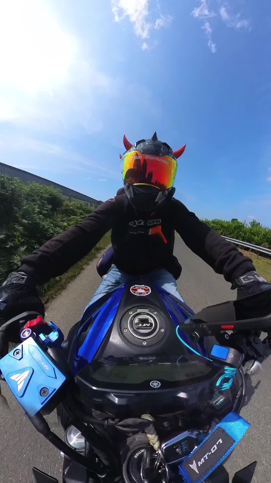 @Bzh_Stormrider