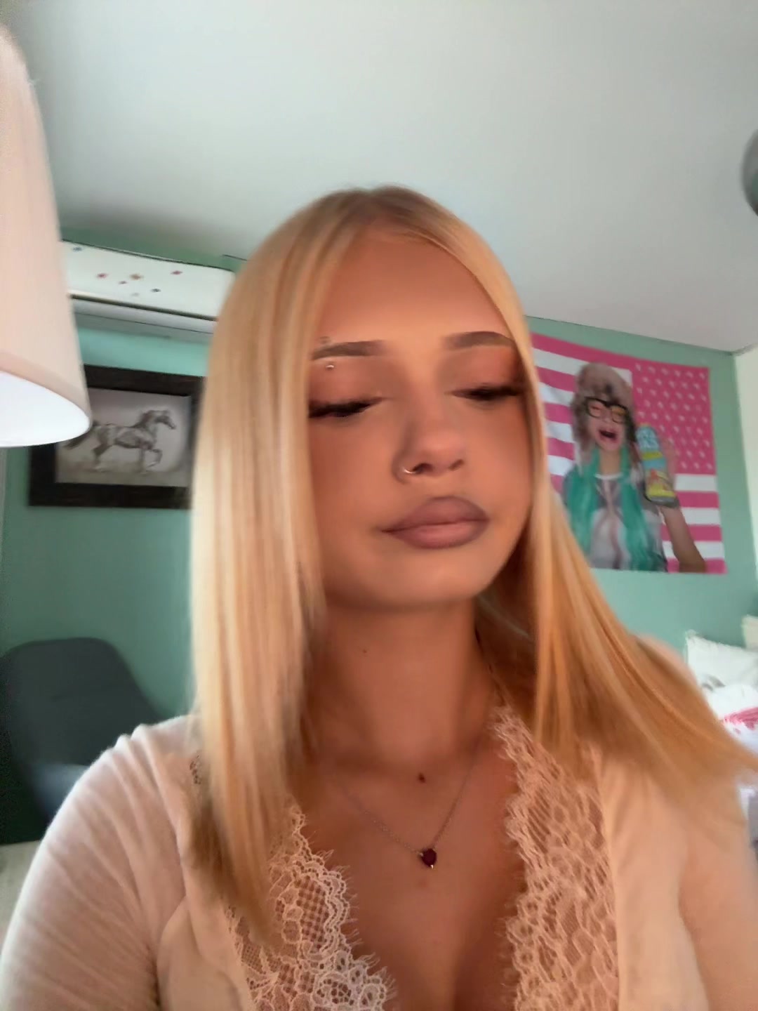 @strawbhoe