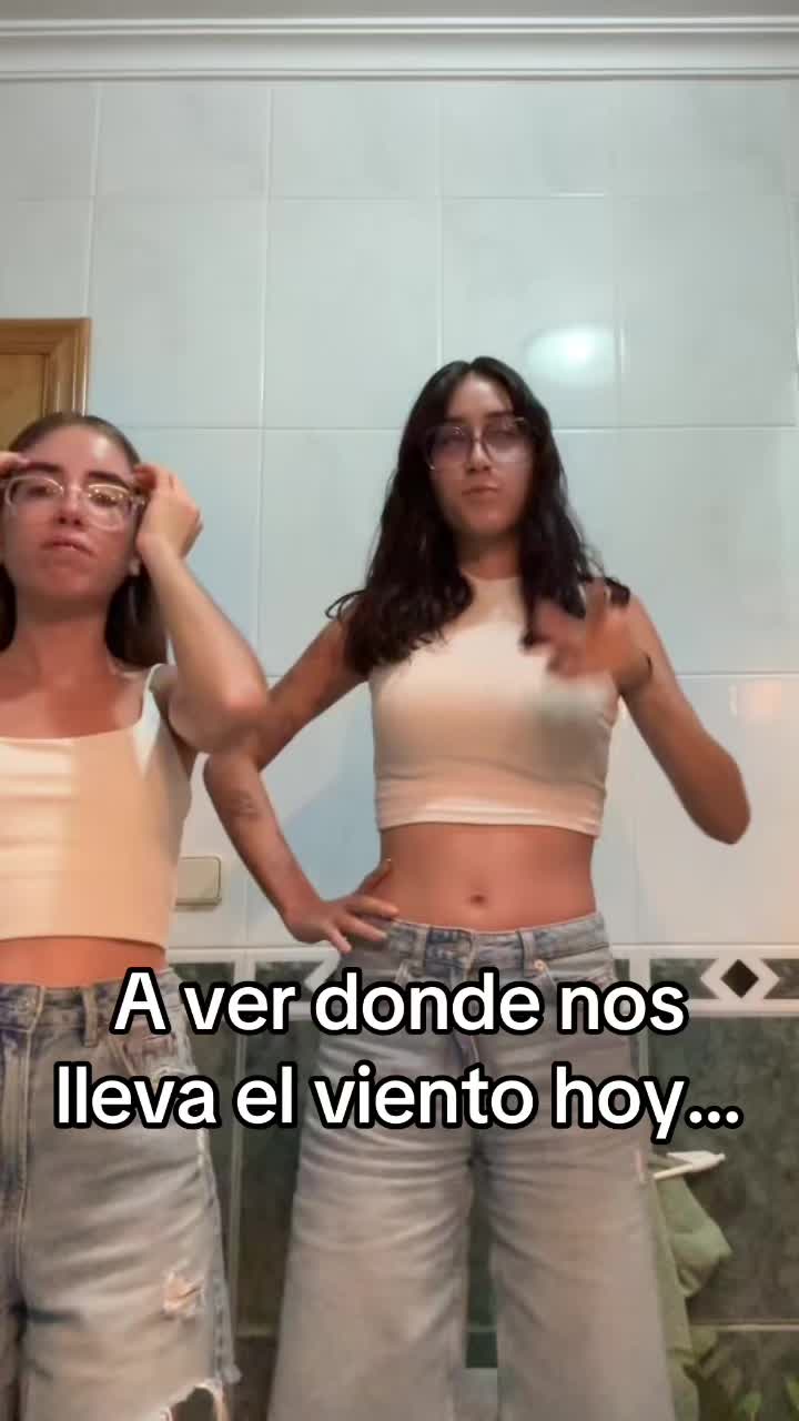 @Elisa🦋