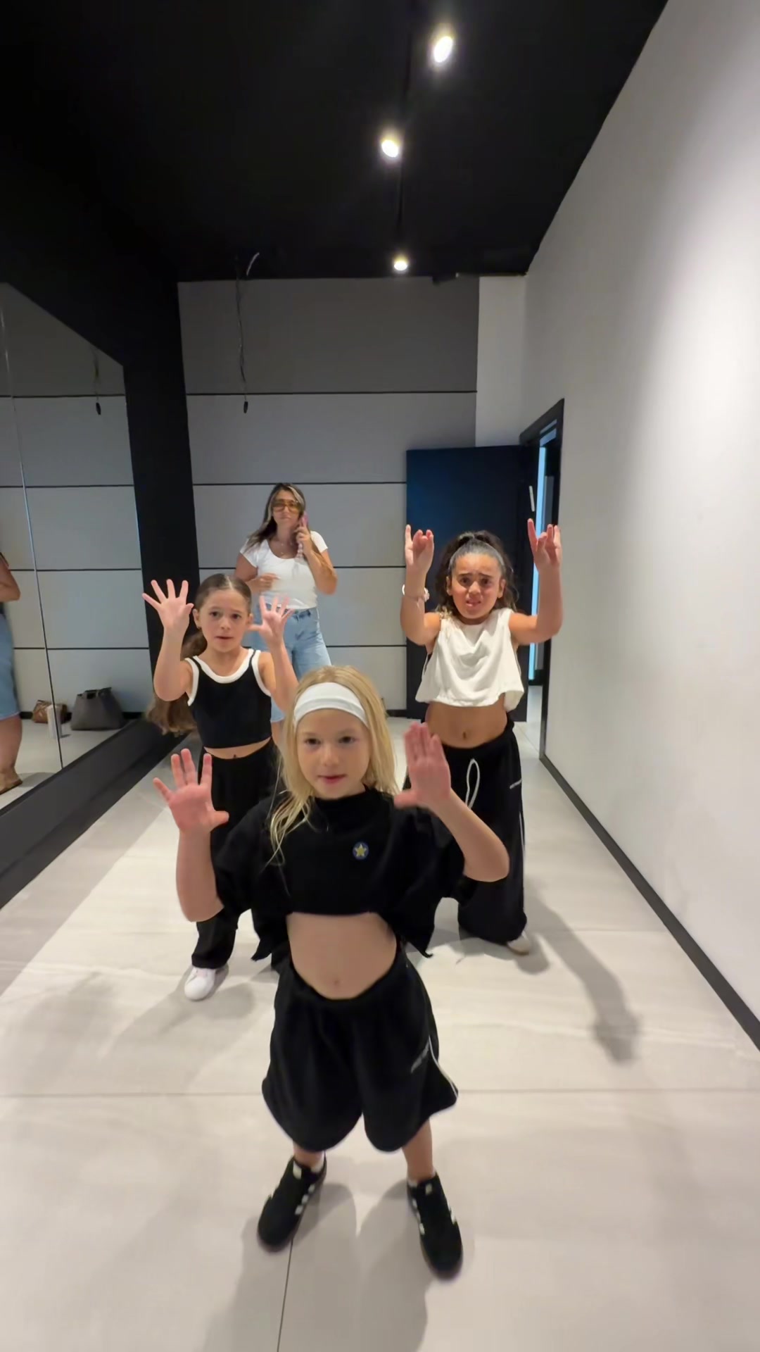 @Alona&Gali🧿אלונה איבגי
