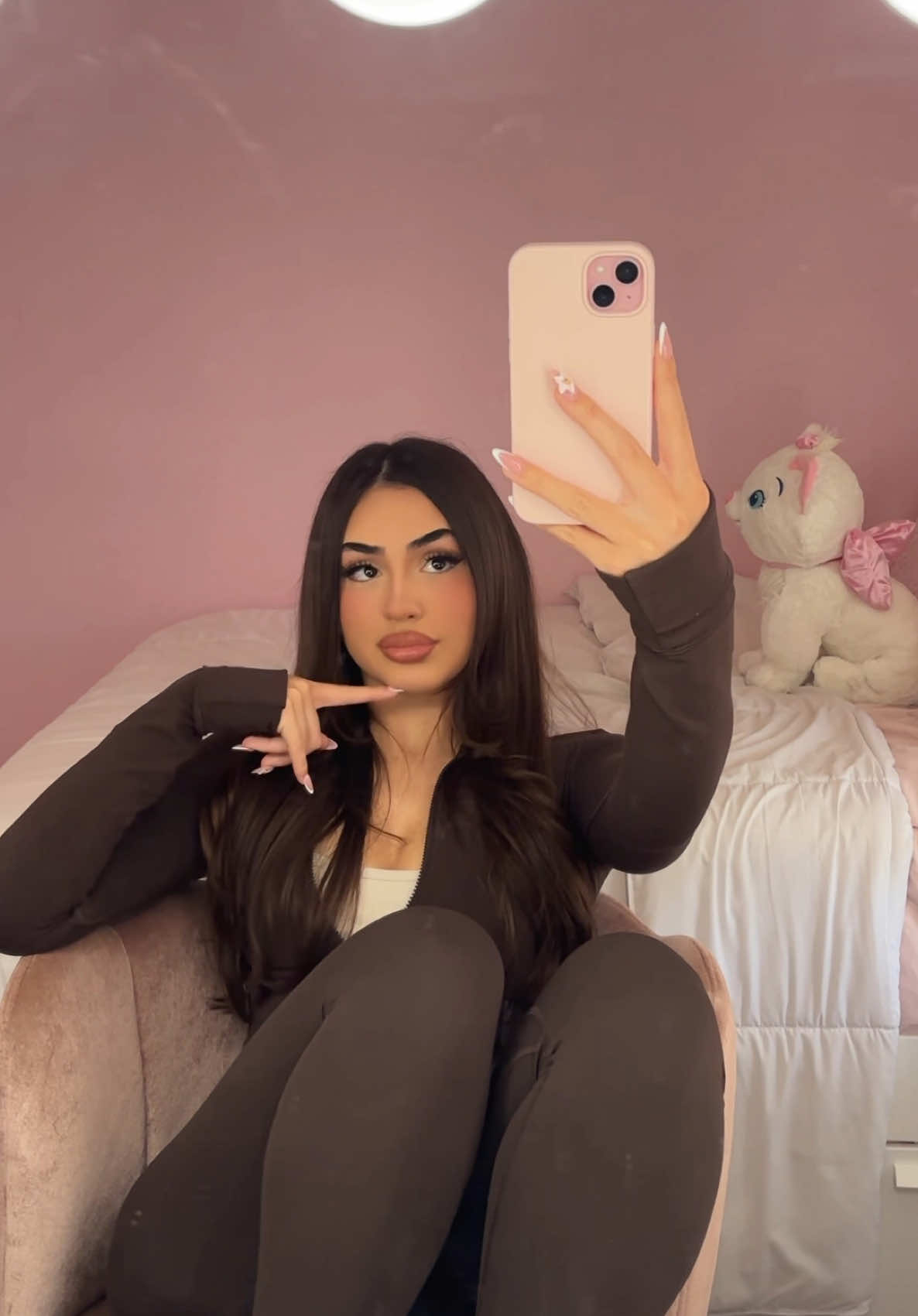 @𝐏𝐈𝐍𝐊 𝐋𝐔𝐕𝐑🎀
