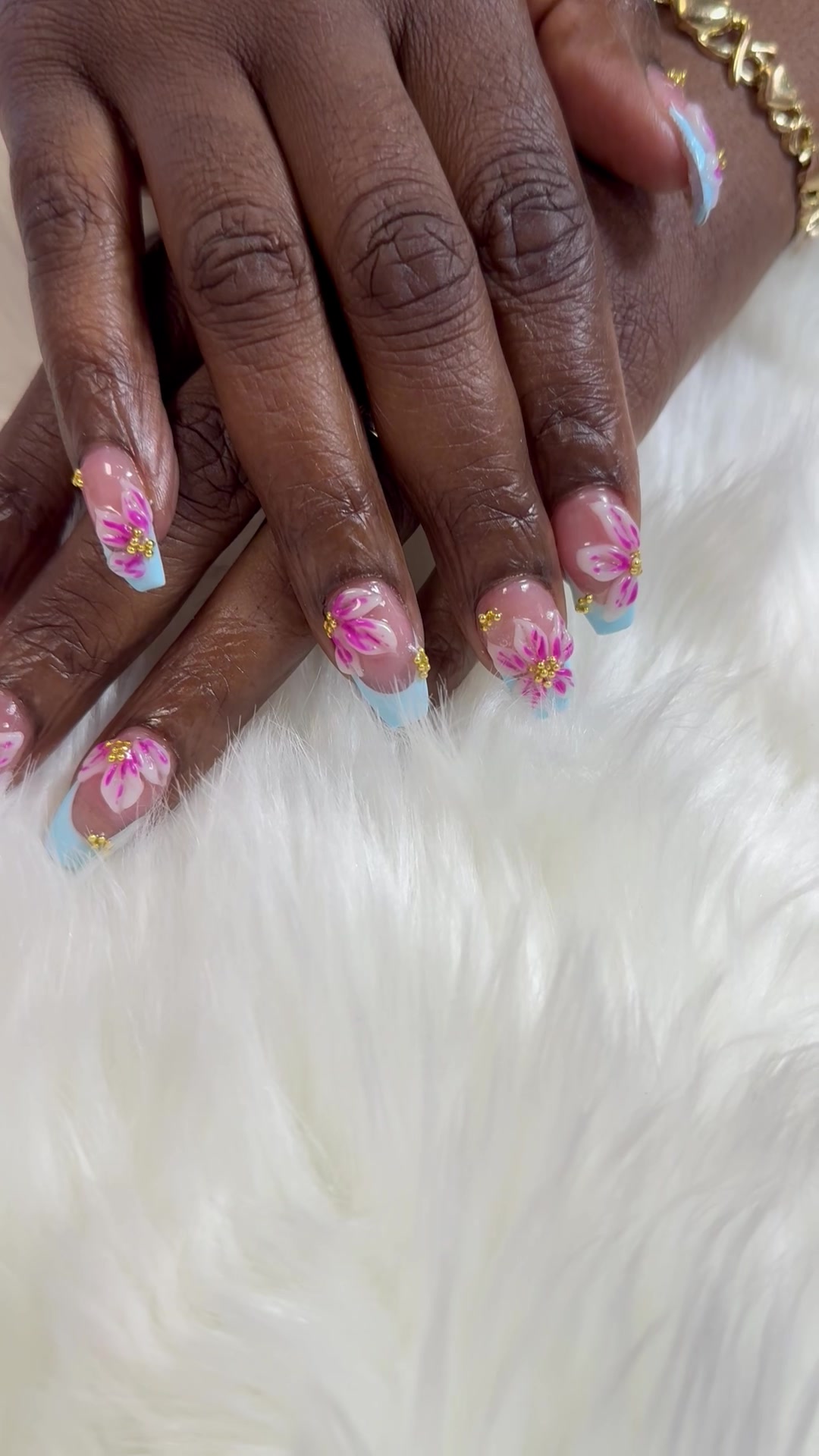 @Top Nails