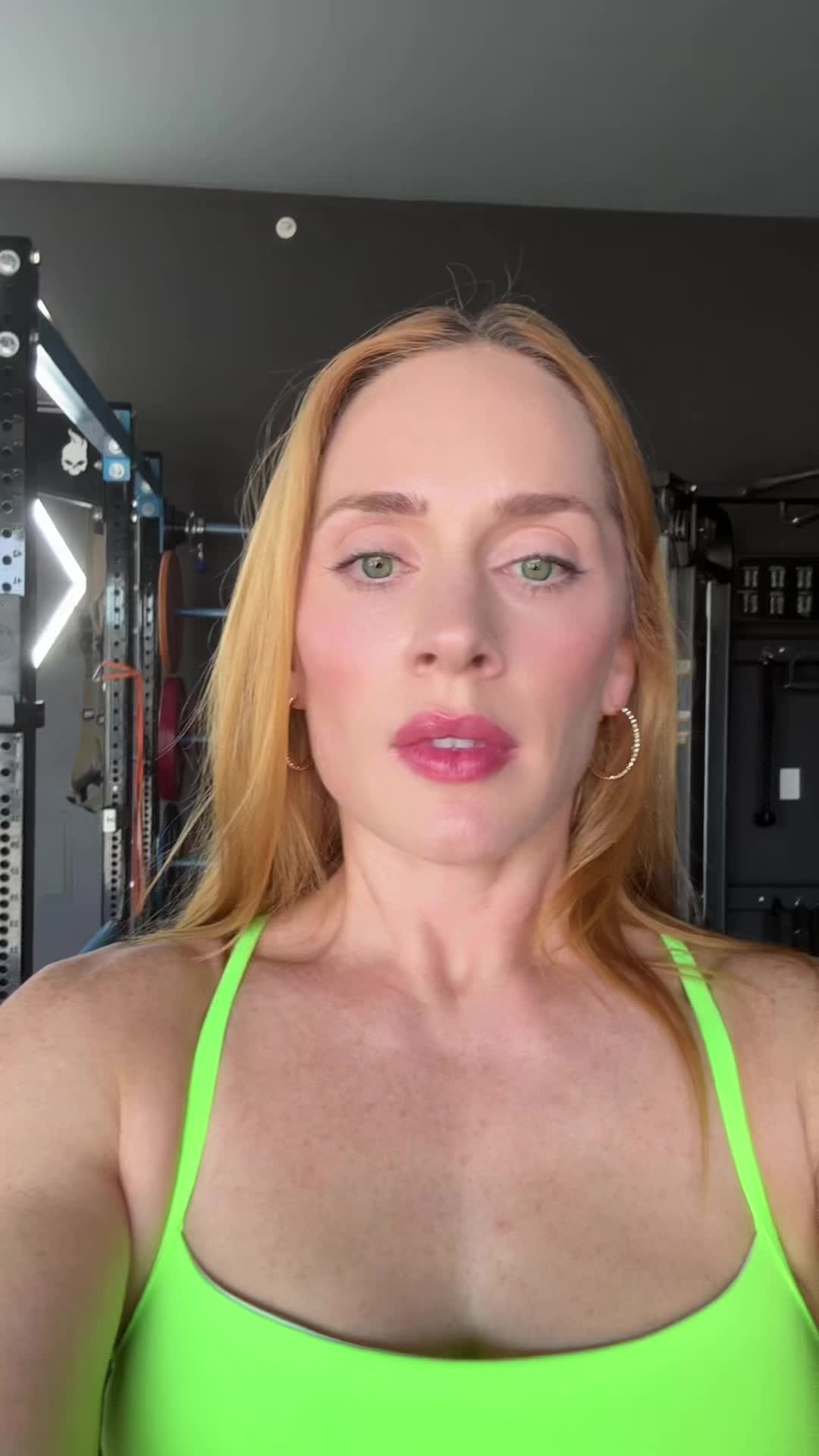 @megsquats