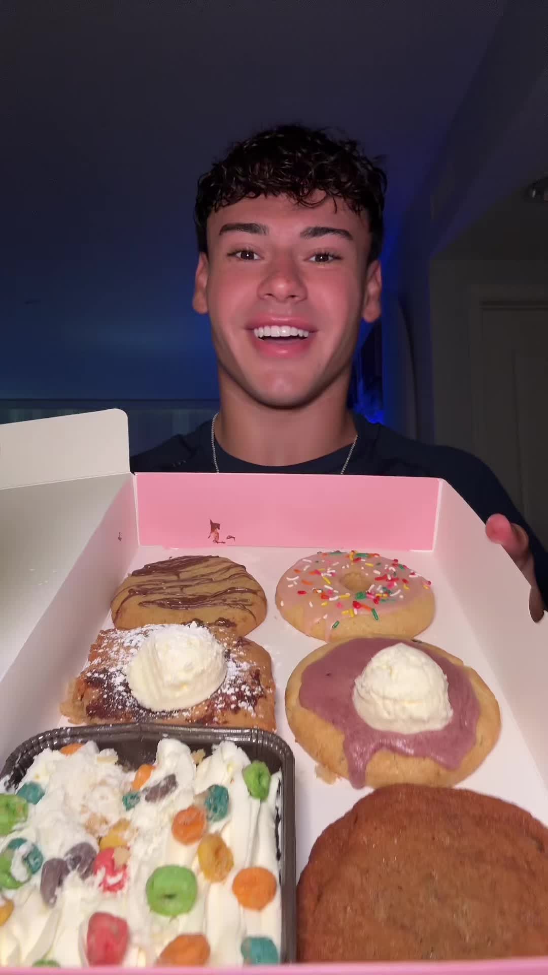 @dylaneatss