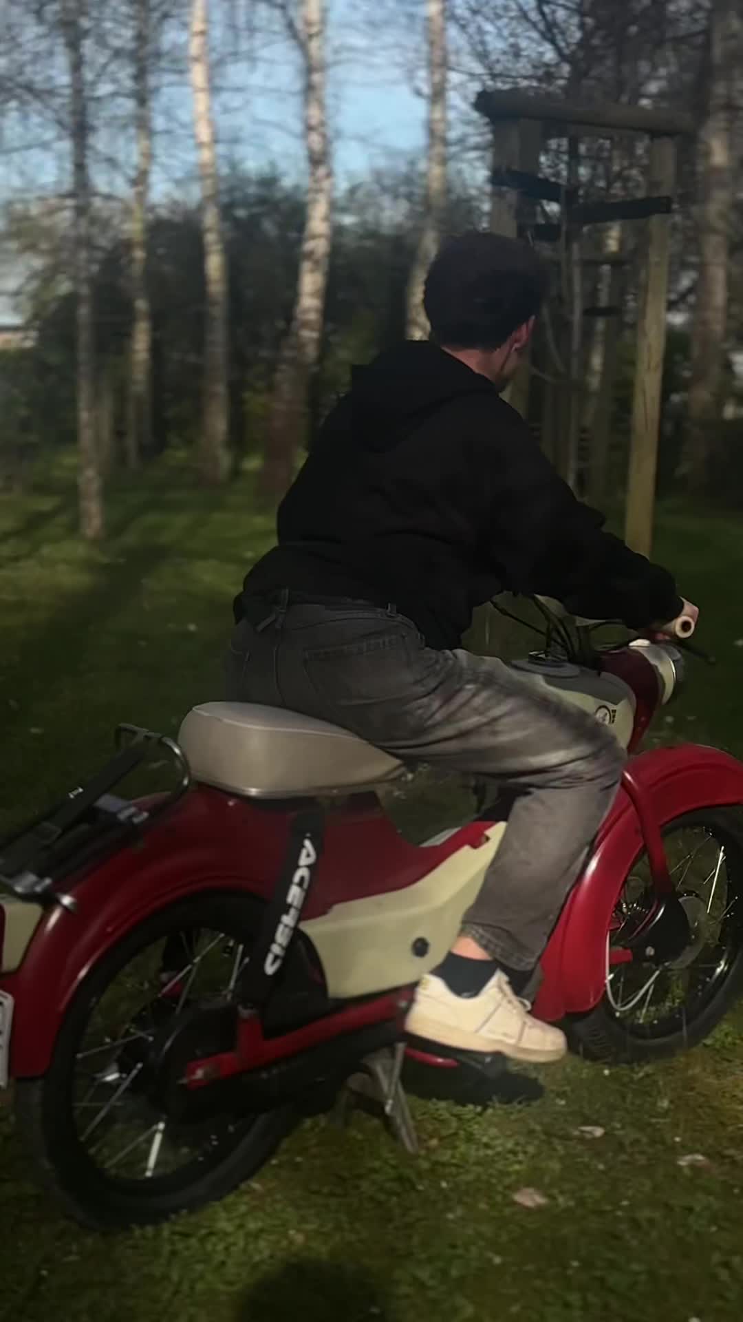 @Bæn👣