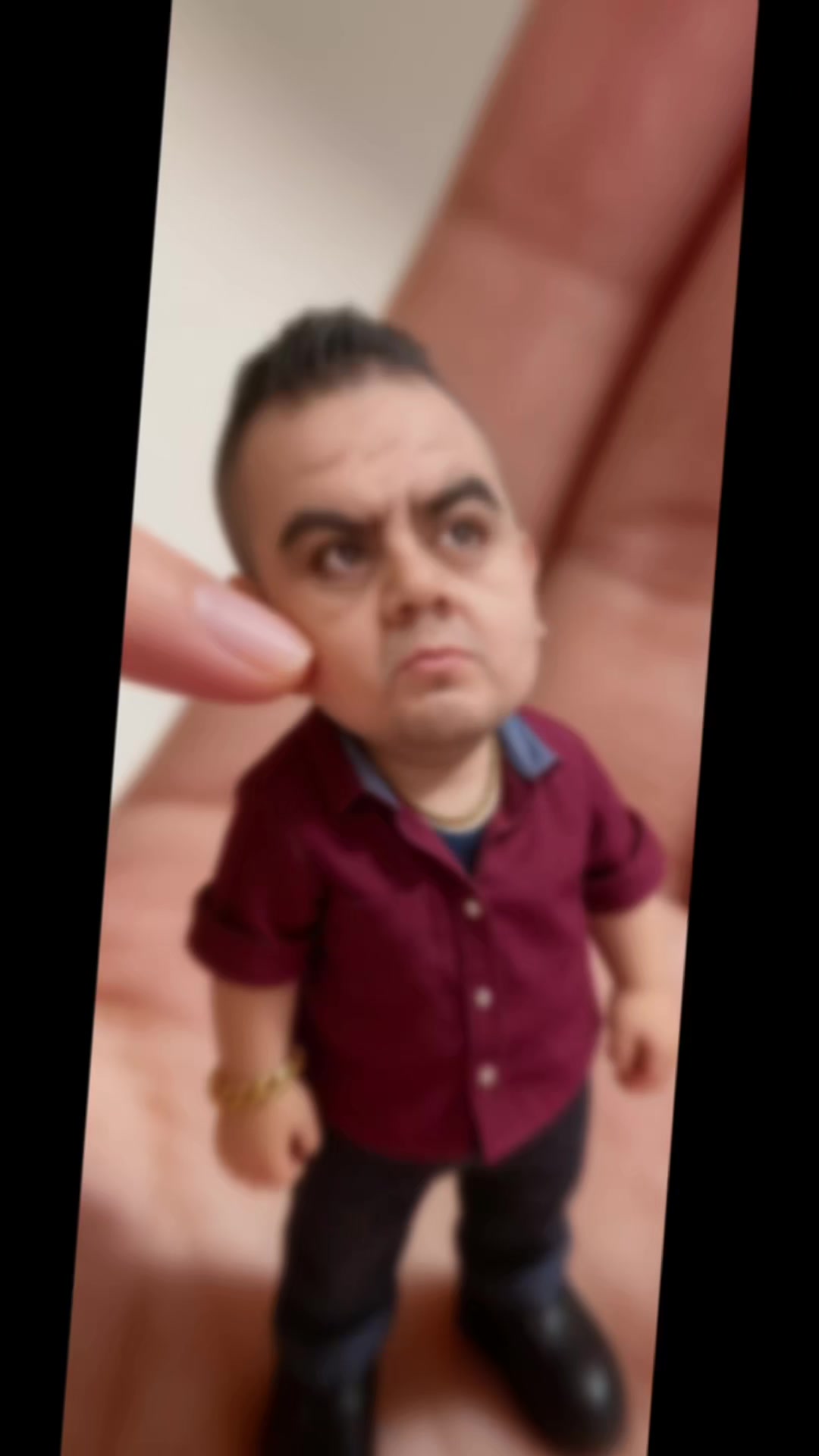 @Angel Oleg López