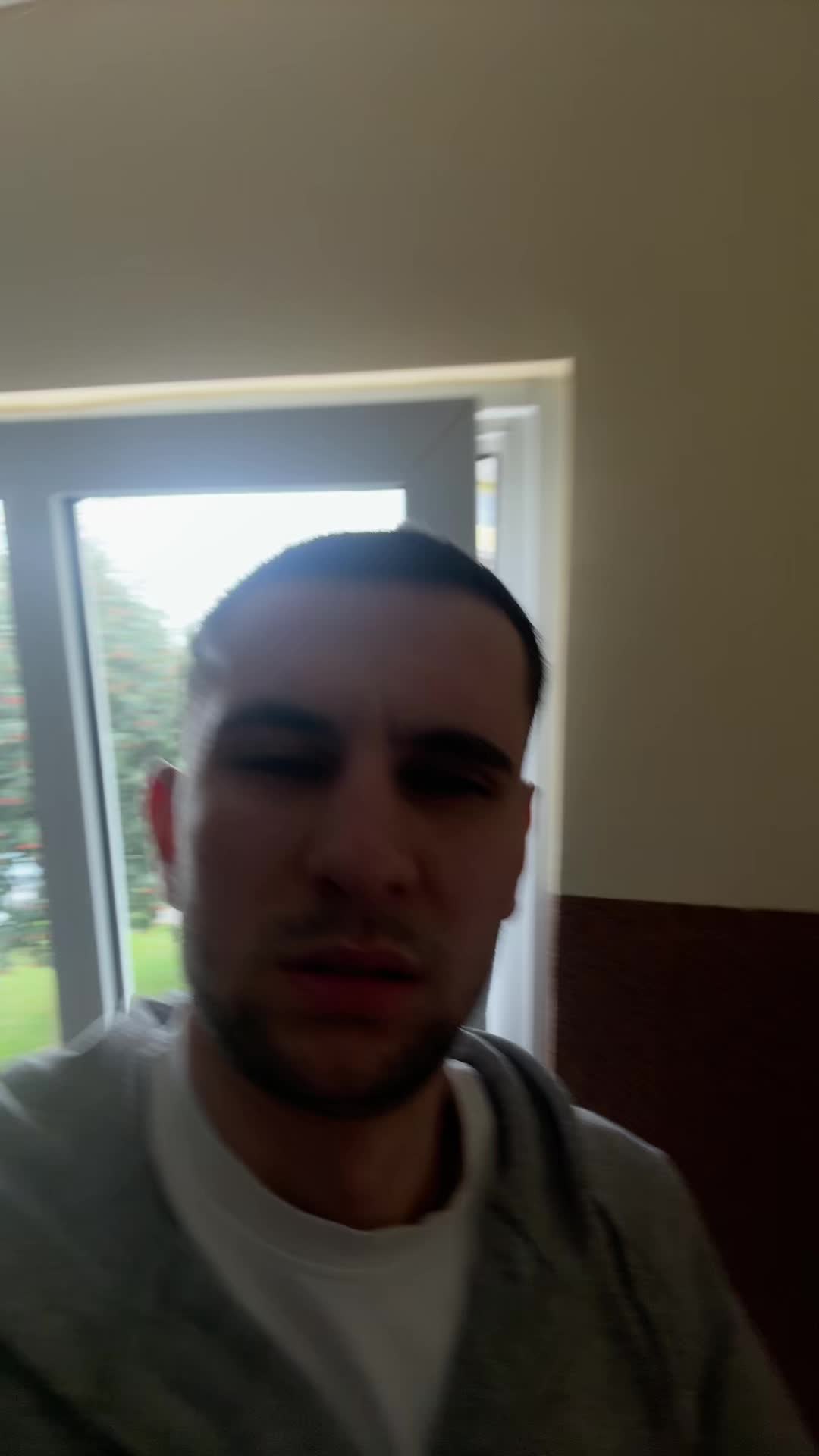@Kvcper