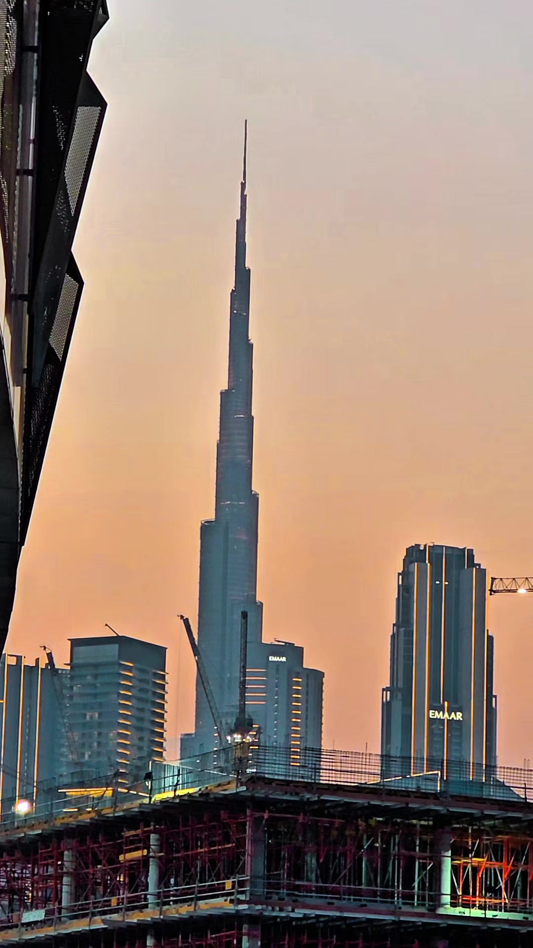 @dubai