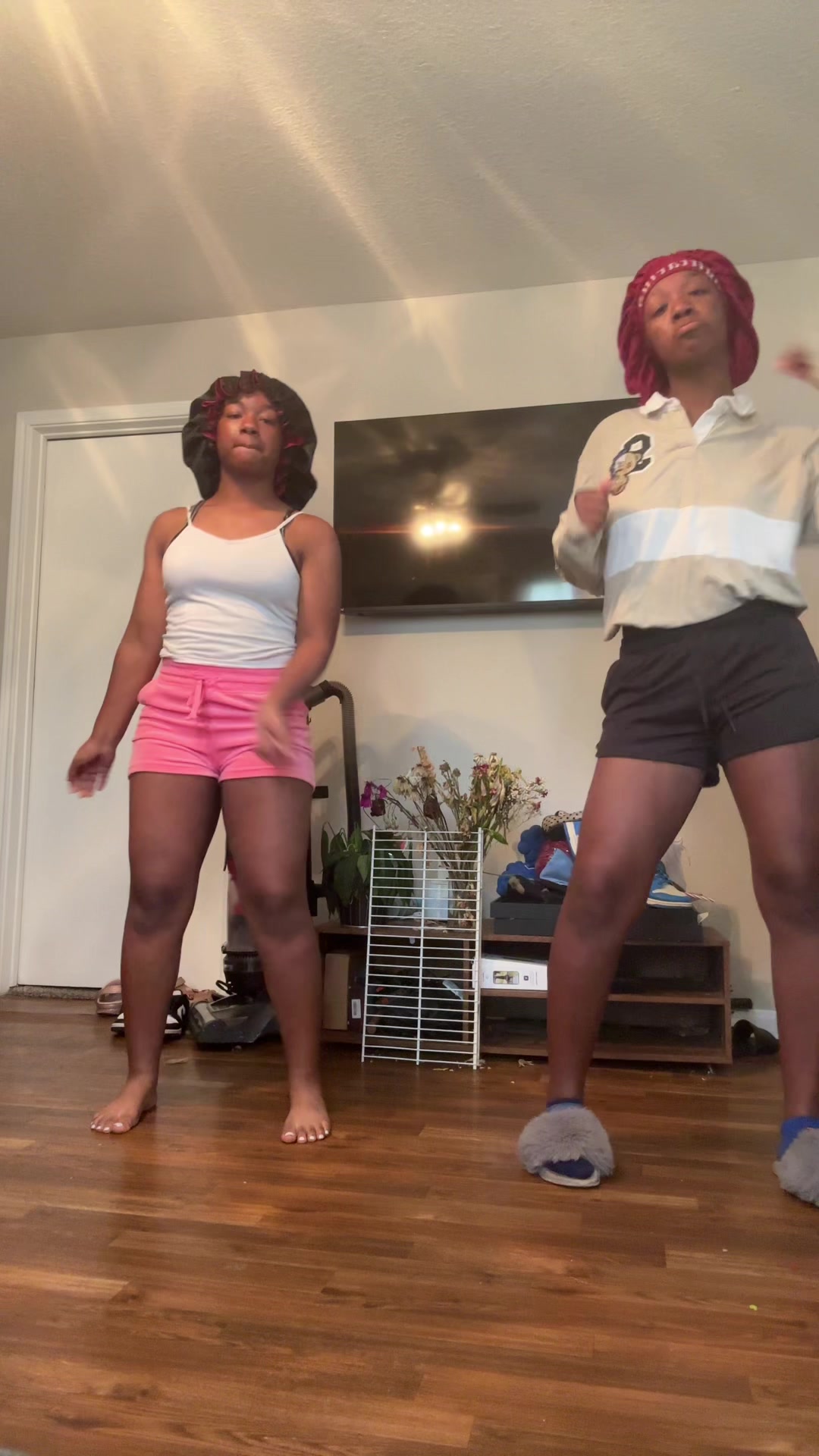 @Justaweirdgirl.