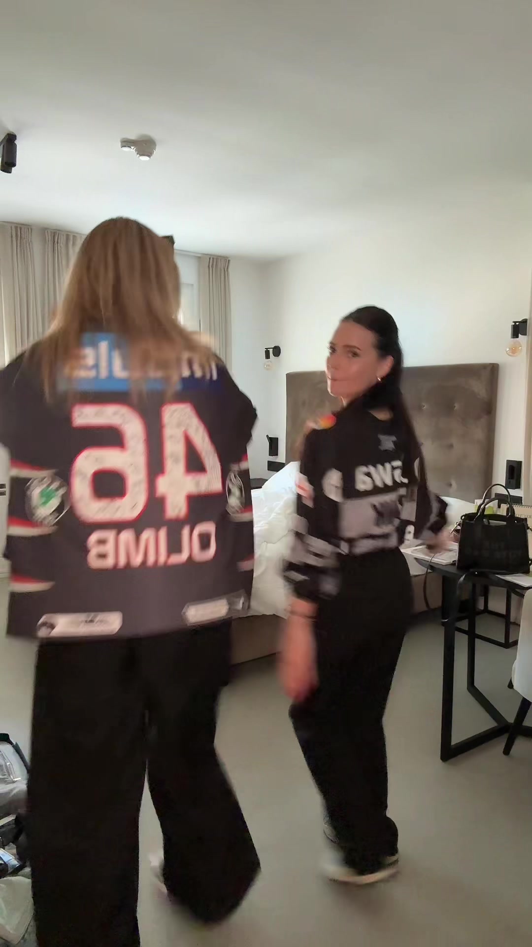@angelina | 🏒❤️