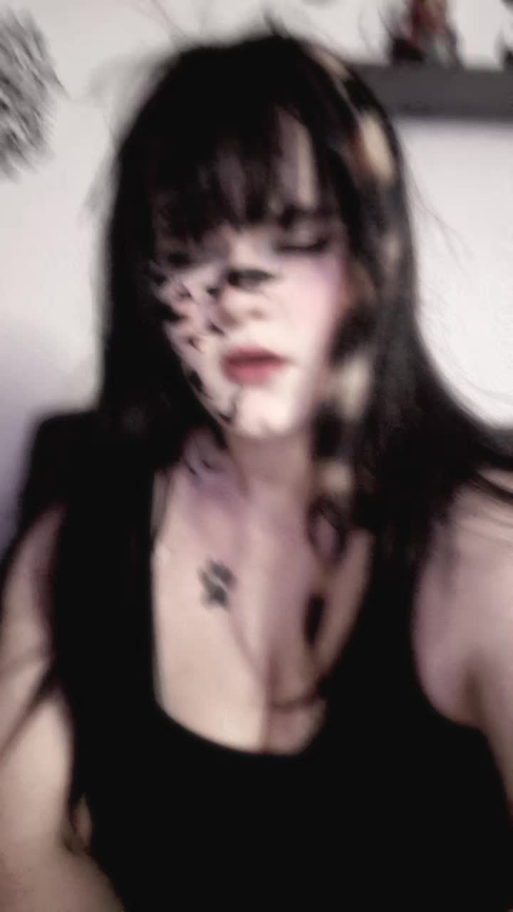 @꧁ミア꧂