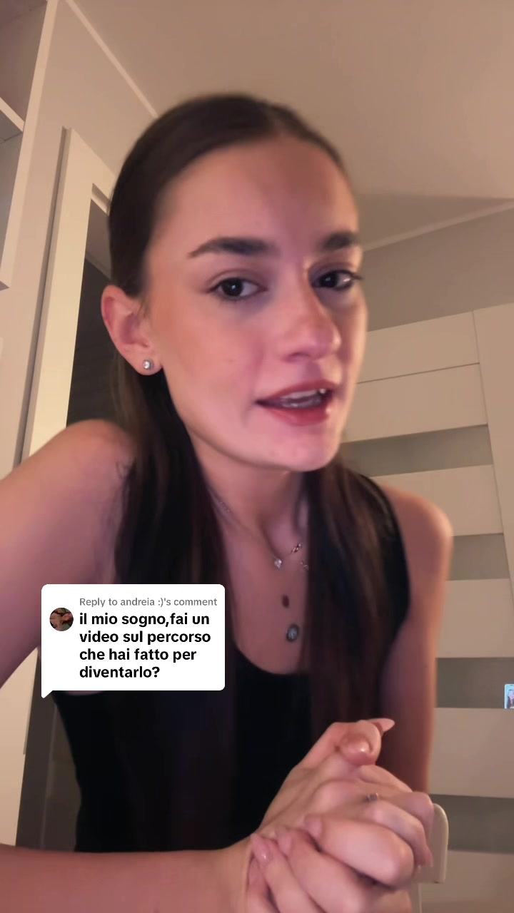 @𝓜.